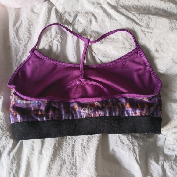 Alo Yoga Spark Sports Bra - Picture 7 of 7